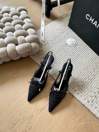 2025 Women Chanel Black Leather Slingback Bowknot Pumps KFY00320