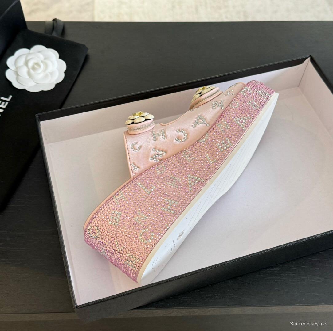 2025 Slippers Chanel Pink Leather Wedge Sandals LY00330