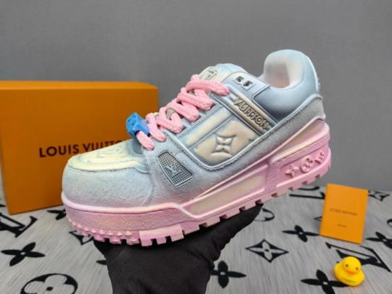 2025 Unisex Louis Vuitton Pink Grey Denim Sneakers KFY00510