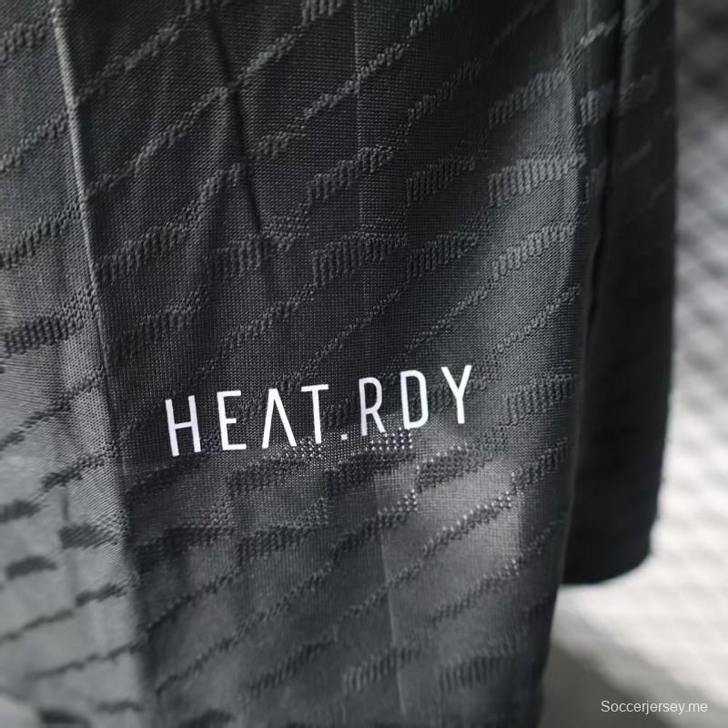 نسخة اللاعب 25/26 قميص حارس مرمى ريال مدريد الأسود 25/26