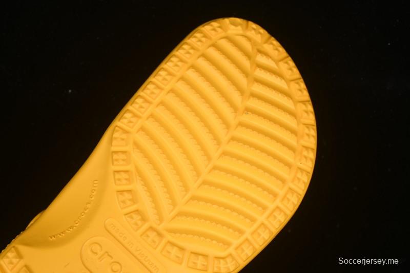 صندل كلاوج كلاسيكي ثنائي الاتجاه من كروكس - B.D4