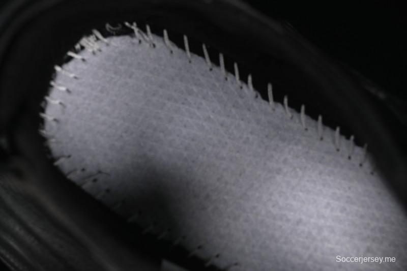 صنادل أديداس نيويورك يانكيز نيويورك يانكيز ذات قناع مكتنز لزيادة الارتفاع - 3ASDW015315350BKS