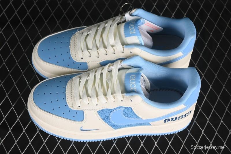 حذاء نايك اير فورس 1 '07 المنخفض من نايك اير فورس 1 '07 بالتعاون مع غوتشي حذاء رياضي كاجوال أزرق ثلجي منخفض - DF0188-067