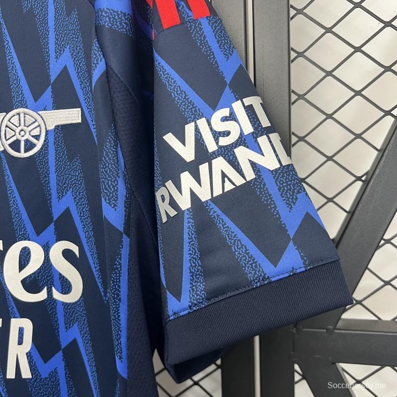 25/26 قميص أرسنال خارج ملعبه