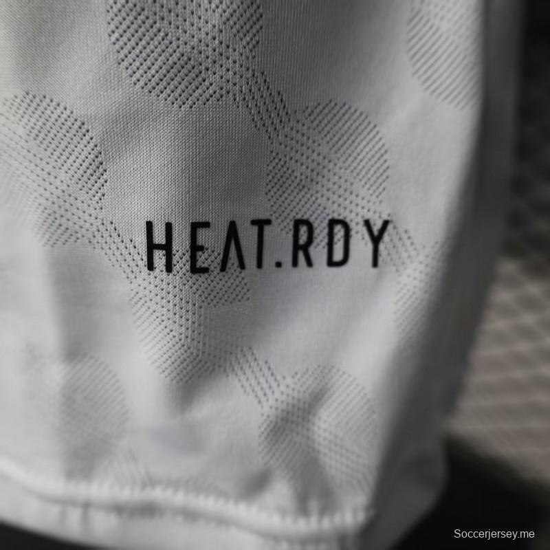 إصدار اللاعب 25/26 ريال مدريد أبيض بنمط هندسي قميص أبيض بنمط هندسي