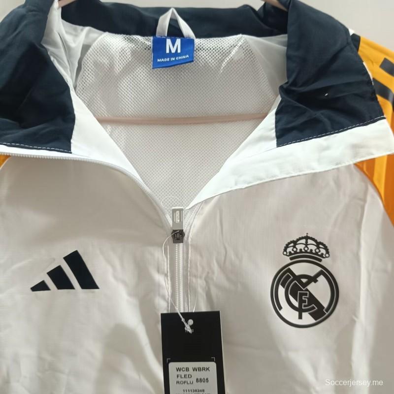 25/26 ريال مدريد جاكيت أبيض بقلنسوة متوسطة الطول بقبعة بيضاء