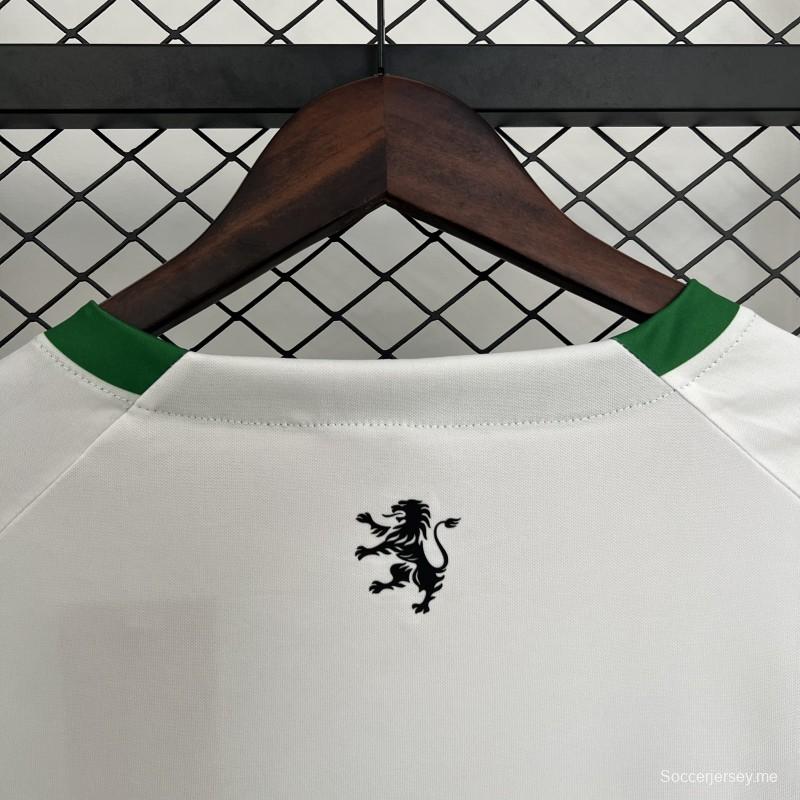 25/26 قميص سبورتينج لشبونة الأبيض الخاص