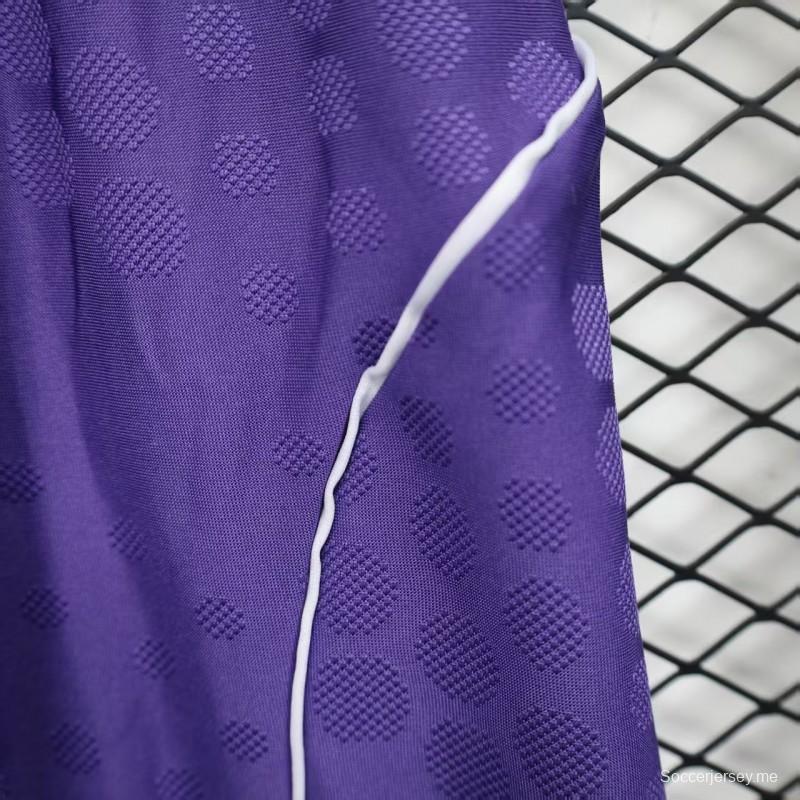 إصدار اللاعب 25/26 شورت مانشستر يونايتد البنفسجي القصير 25/26