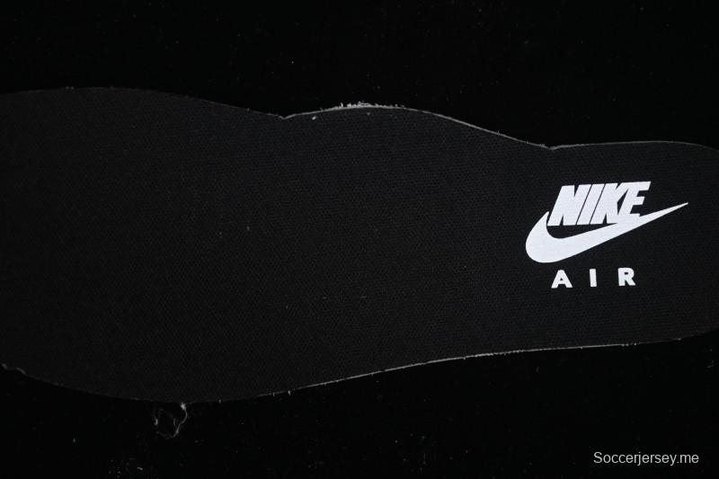 حذاء الجري اير ماكس بلس ريترو من نايك بتقنية الوسائد الهوائية - IB7671-700