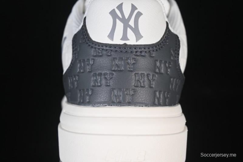 حذاء رياضي كاجوال كاجوال بلاتفورم مكتنزة مطرزة بنقشة Monogram من نيويورك يانكيز MLB - 3ASXE035N50CGS