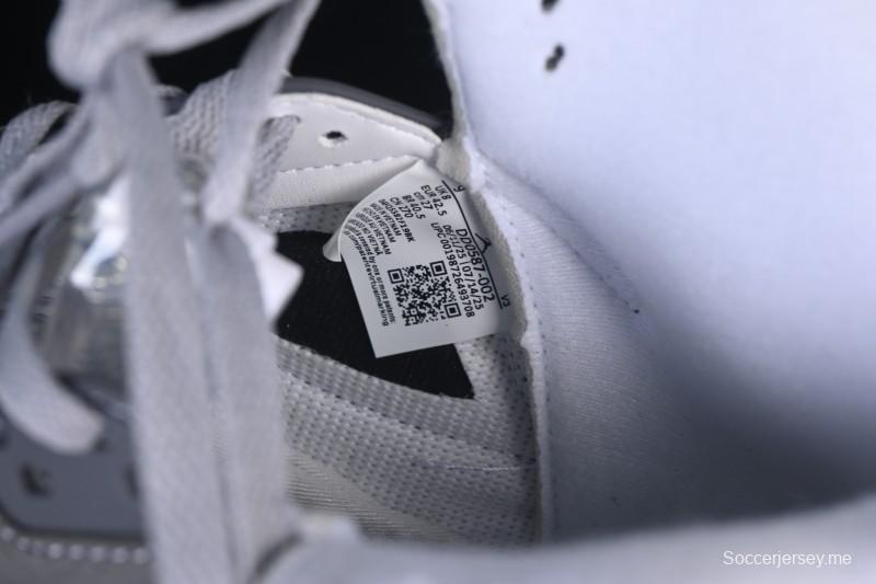 حذاء كرة السلة اير جوردان 5 ريترو من نايك بتصميم رمادي ذئب - DD0587-002