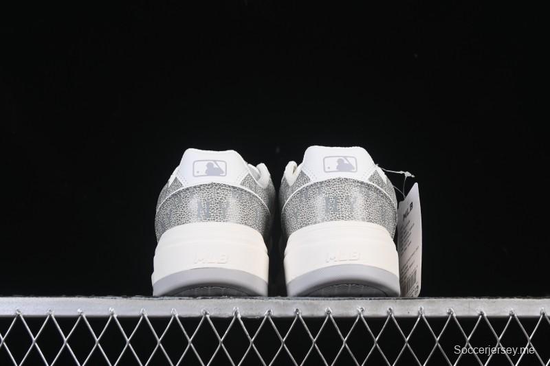 أديداس نيويورك نيويورك يانكيز سنيكرز نيويورك يانكيز سنيكرز - 3ASXXP025N50GRS