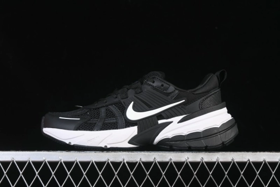 حذاء الجري المنخفض من نايك V2K Runtekkk Run المبطن المضاد للانزلاق من نايك - FD0736-001