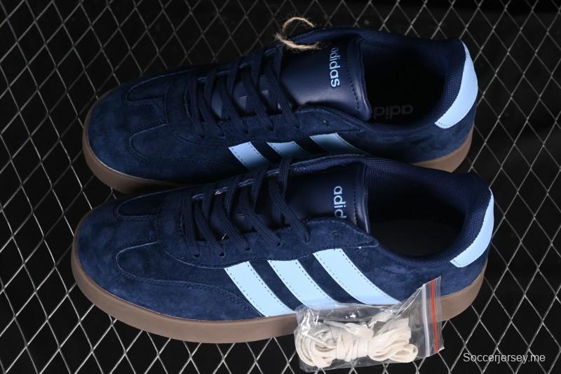 حذاء تزلج كومفورت كوشون منخفض الكمال من أديداس باريدا JR5533