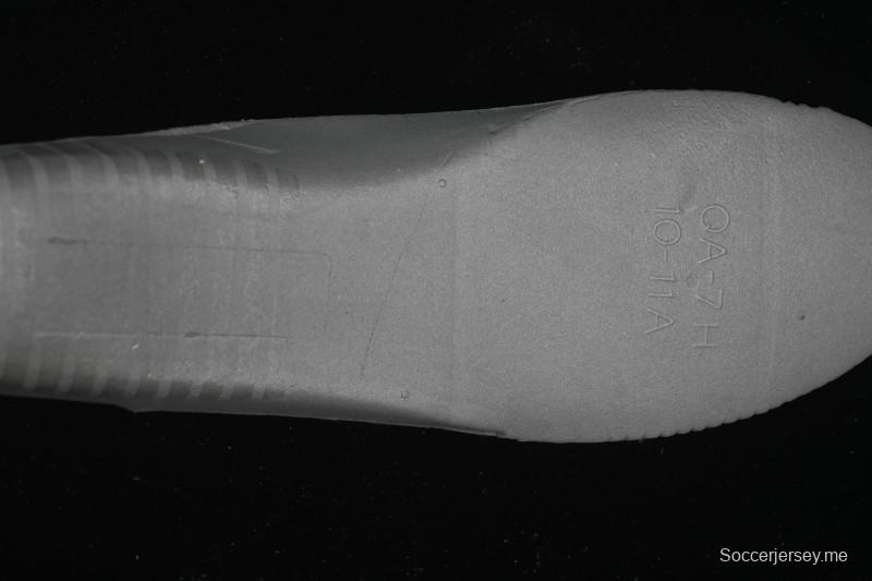 حذاء نايك اير فورس 1'07 المنخفض من نايك اير فورس 1'07 بالتعاون مع غوتشي باللون الأخضر العسكري متعدد الألوان - XX3168-211