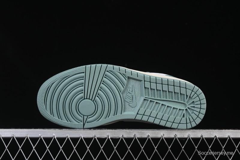 حذاء نايك اير جوردان 1 اير جوردان 1 لاو AJ1 نايك حذاء تزلج منخفض الكاجوال باللون الأخضر النعناعي الطازج DC0774-138