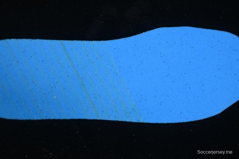 حذاء نايك اير جوردان 1 اير جوردان 1 ميد AJ1 متوسط الطراز الكاجوال بتصميم أسود أبيض برتقالي - DQ8426-801