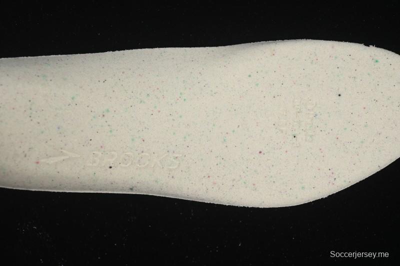 حذاء الجري بروكس جليسرين 22 نيتروجين ماراثون مبطن من بروكس جليسرين 22 - 1104451D078