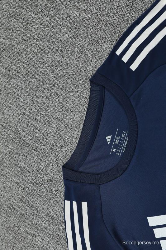 25/26 ريال مدريد قميص بأكمام قصيرة وشورت قصير الأكمام كحلي اللون الأزرق الداكن