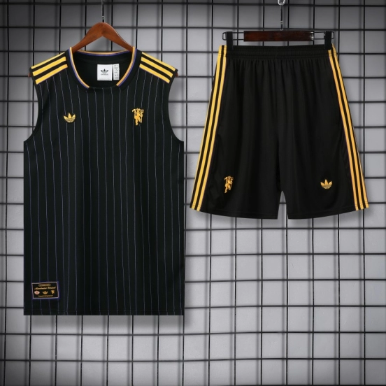 25/26 مانشستر يونايتد أديداس أديداس أديداس سترة نبيذ أصلي + شورت