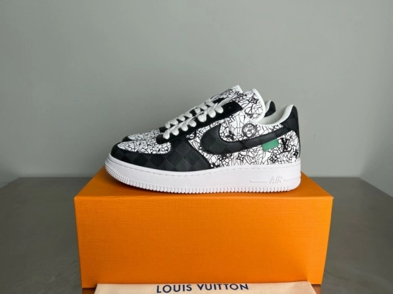 حذاء رياضي رياضي علوي بعلامة تجارية مشتركة من نايك اير فورس - YC