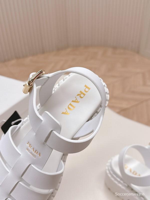 صنادل برادا لربيع وصيف 2025 ذات الكعب العالي المنخفض من برادا - تشكيلة جديدة