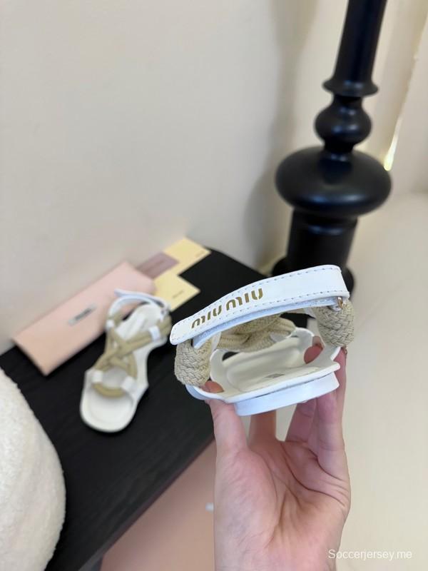 ميو 2025 صندل منسوج بحبل منسوج من ميو 2025 - KFY00330