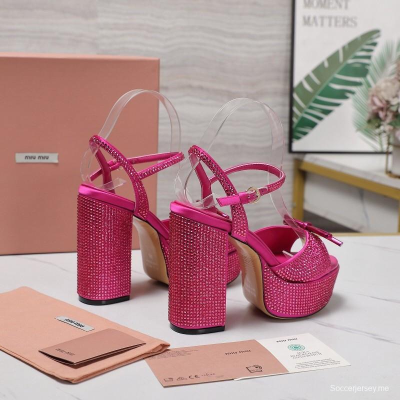 صندل بلينج كريستال من ميو ميو ميو مرصع بعناصر سواروفسكي - KFY00340