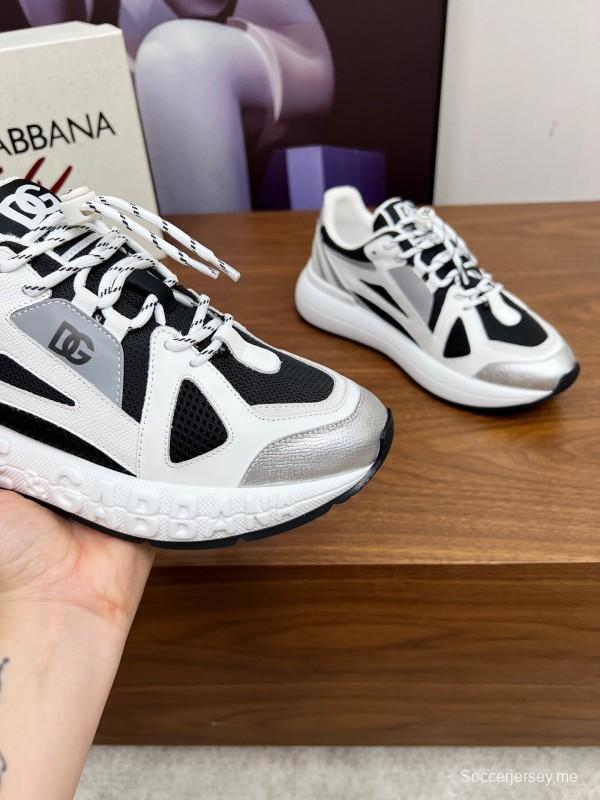 حذاء كاجوال من دولتشي آند غابانا 2025 بتصميم عادي مبالغ فيه - AS00320