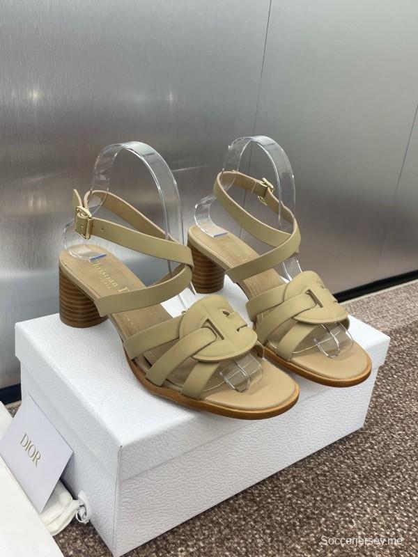 حذاء ديور D-Club D-Club جيلي ملون مجوف بحزام متقاطع متوسط الكعب للنساء - KFY00290