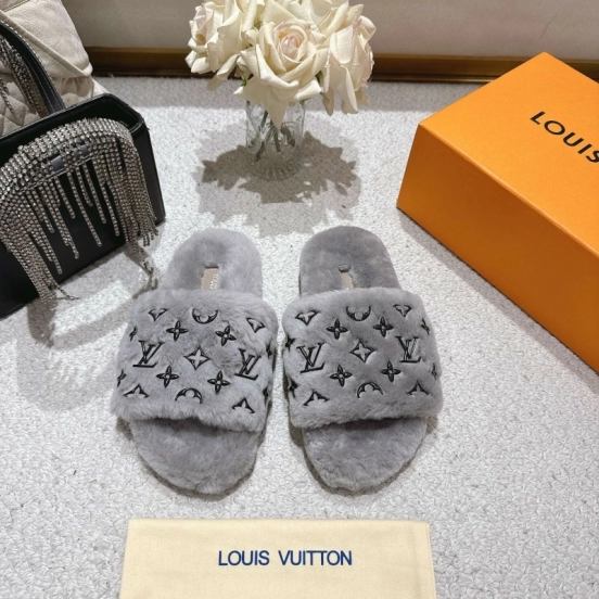 شباشب Lv 2025 SS من الصوف Lv 2025 - LY00240