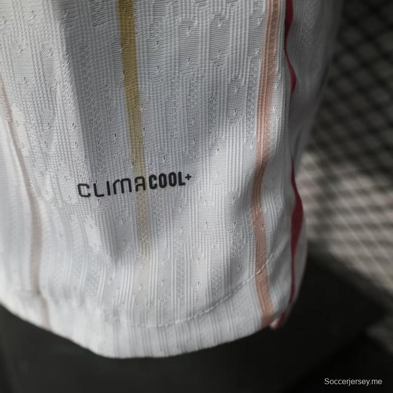 إصدار اللاعب 2026 قميص ياباني خارجي أبيض بنقشة خطوط عمودية ملونة