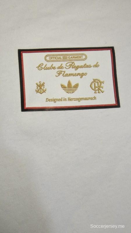 25/26 فلامنجو فلامنجو هودي بشعار مطرز قديم 9 ألوان