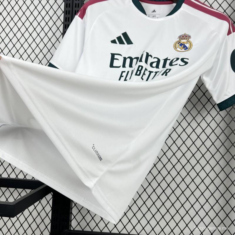 قميص ريال مدريد للعب على أرضه لموسم 2026/27