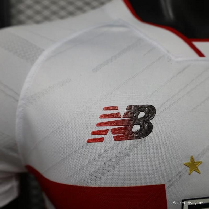 قميص لاعب نسخة 26/27  نادي ساو باولو الأبيض بخطوط أفقية حمراء وسوداء