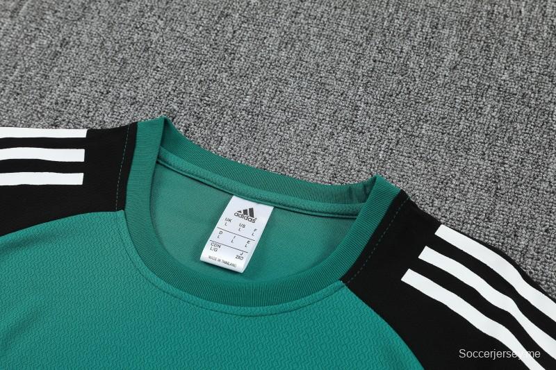 26/27 قميص ليفربول أخضر وأسود بأكمام قصيرة + شورت كرة قدم أسود