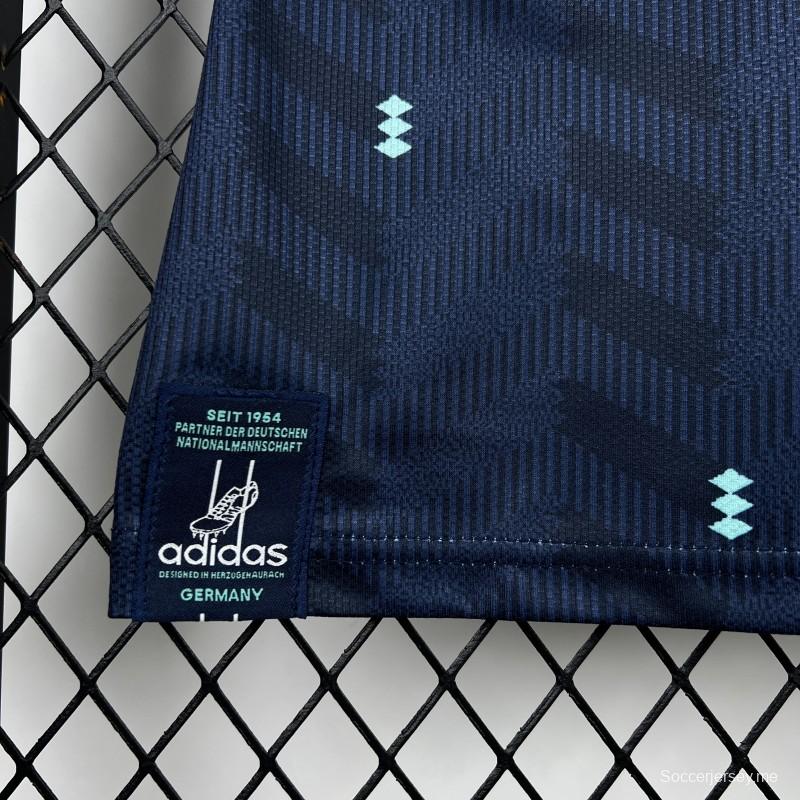 قميص المنتخب الألماني للسيدات في مباريات خارج أرضه بكأس العالم 2026