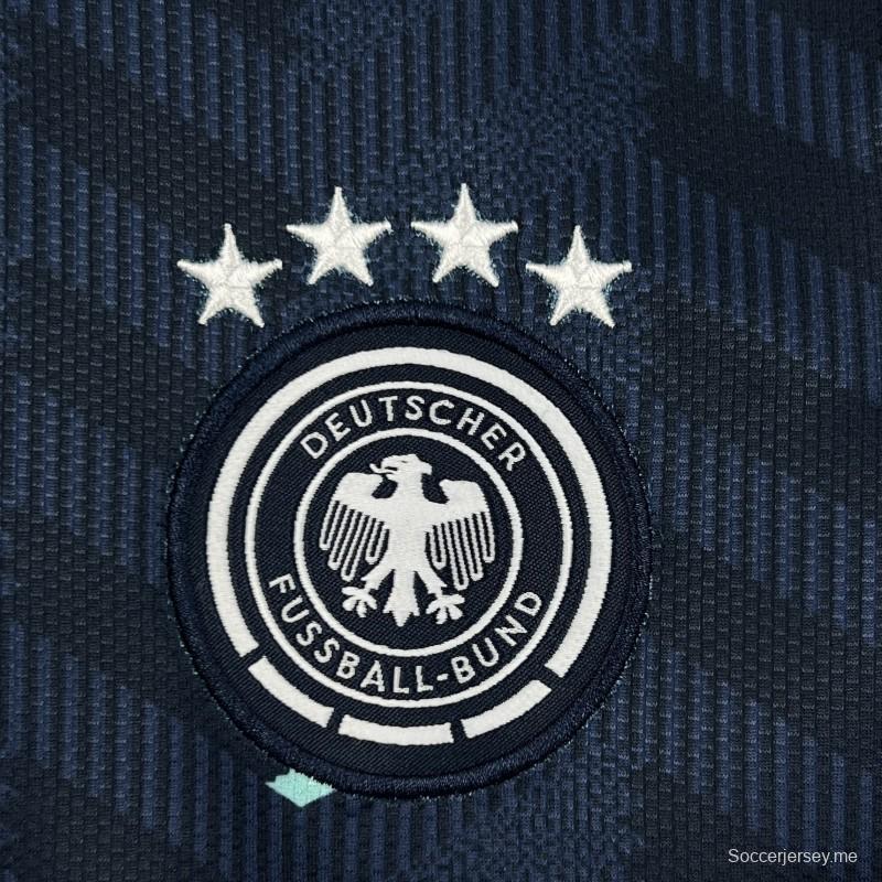 قميص المنتخب الألماني للسيدات في مباريات خارج أرضه بكأس العالم 2026