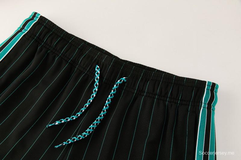 26/27  ليفربول  قميص أسود بأكمام قصيرة + شورت كرة قدم