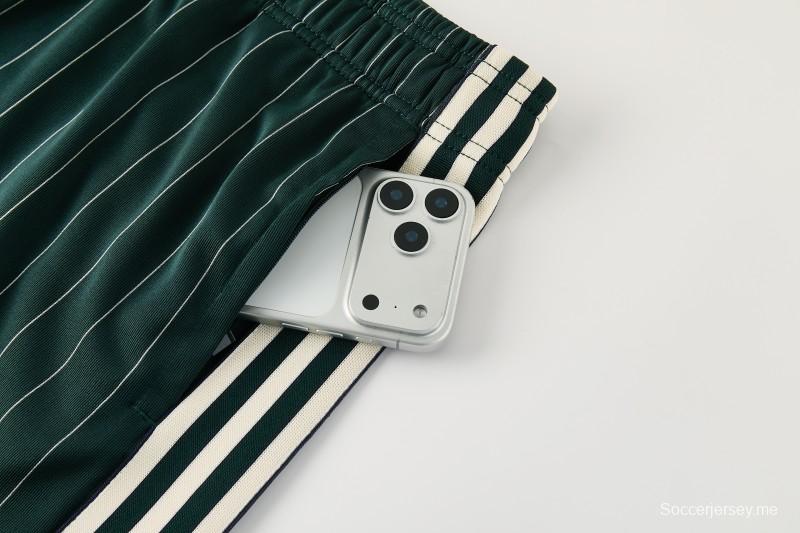 26/27 يوفنتوس أخضر داكن بأكمام قصيرة + شورت كرة قدم