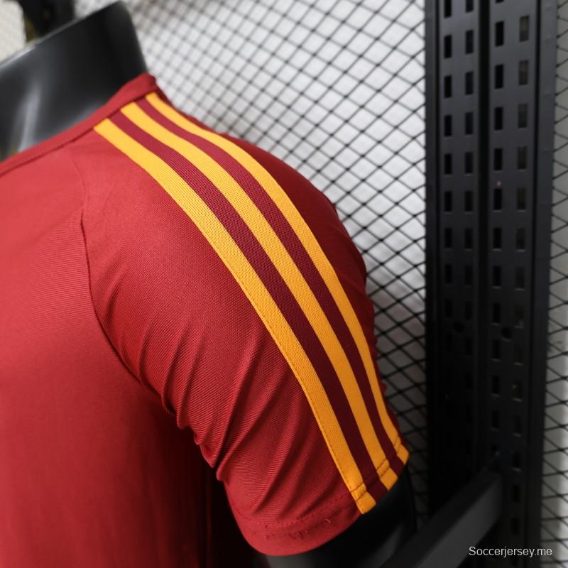 قميص اللاعب الإصدار 2026، AS Roma × Adidas Originals، قميص المنزل باللون الأحمر الداكن الكلاسيكي