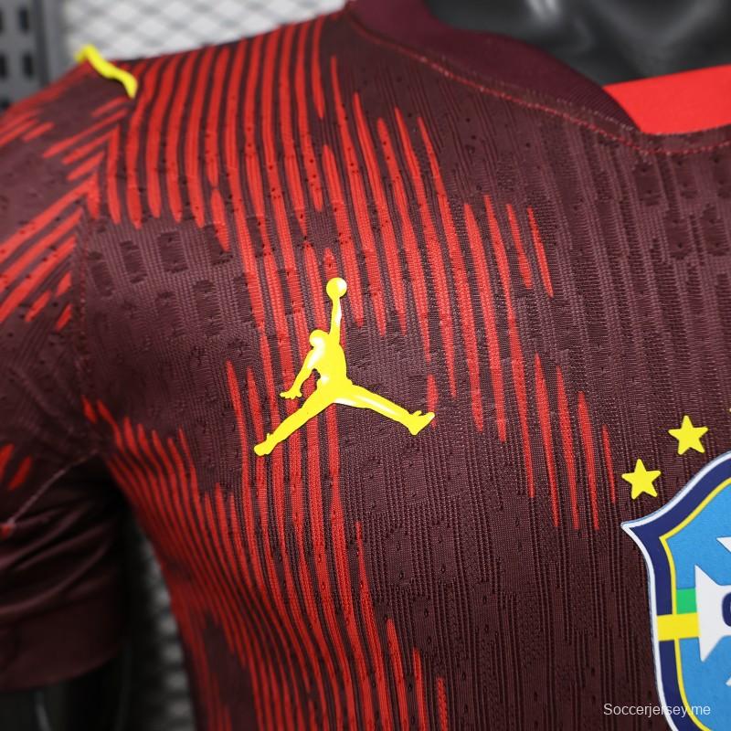 قميص اللاعب الإصدار 26/27 البرازيل  إصدار خاص باللون الأحمر الداكن