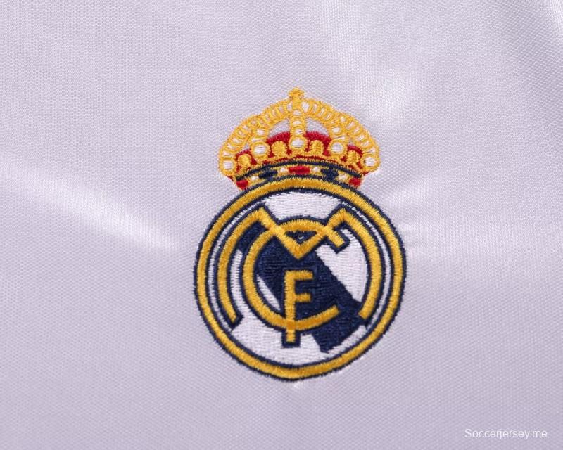 قميص ريال مدريد الرئيسي للأطفال طراز ريترو 04/05