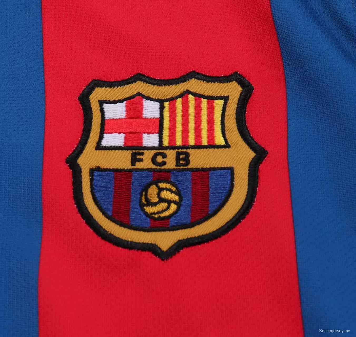 قميص برشلونة الرئيسي للموسم 2004/2005 بطراز كلاسيكي