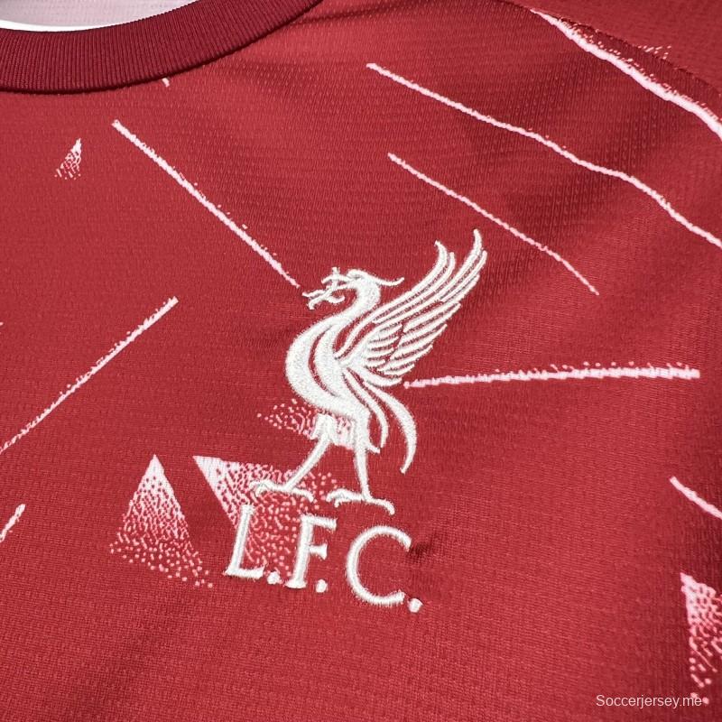 قميص ليفربول للعب على أرضه لموسم 2026/27