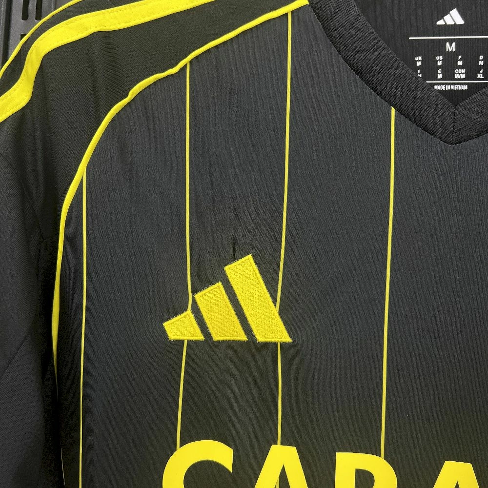 2025/26 قميص ريال سرقسطة خارج الديار 2025/26