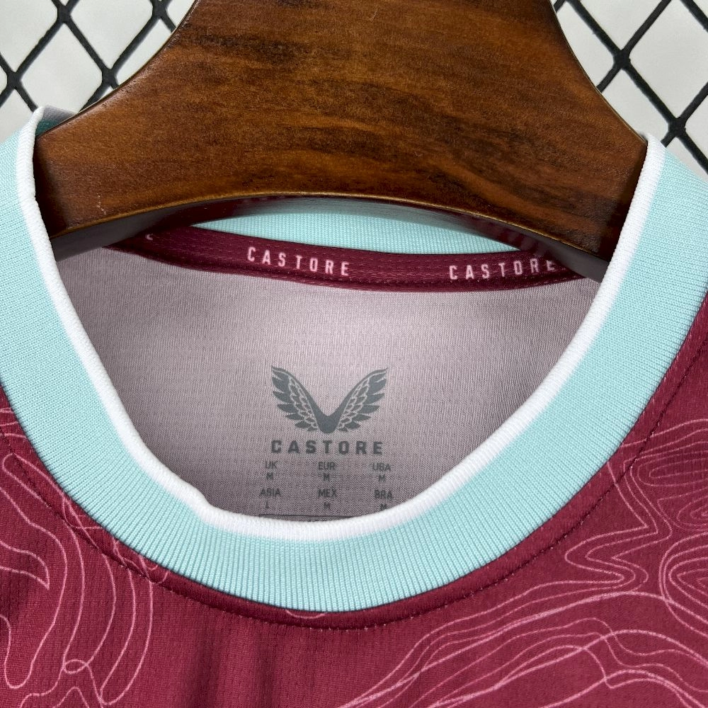 2025/26 قميص فريق بيرنلي إف سي 2025/26