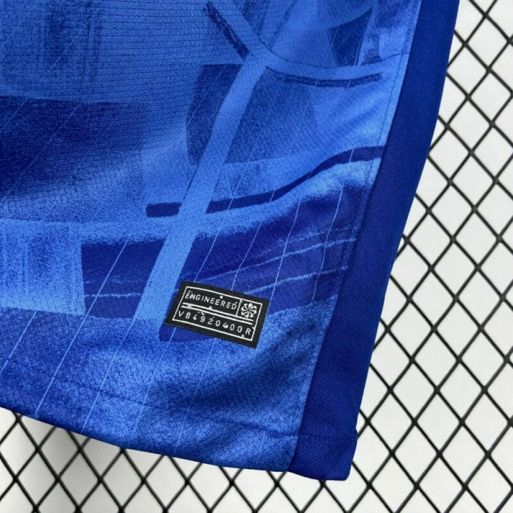 2025/26 قميص تشيلسي بمناسبة مرور 120 عاماً على تأسيسه