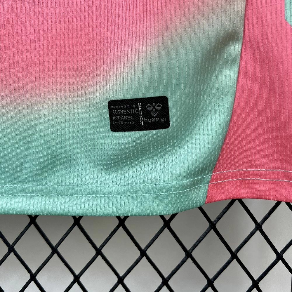 2025/26 قميص رجالي سي دي تينيريفي الثالث للرجال