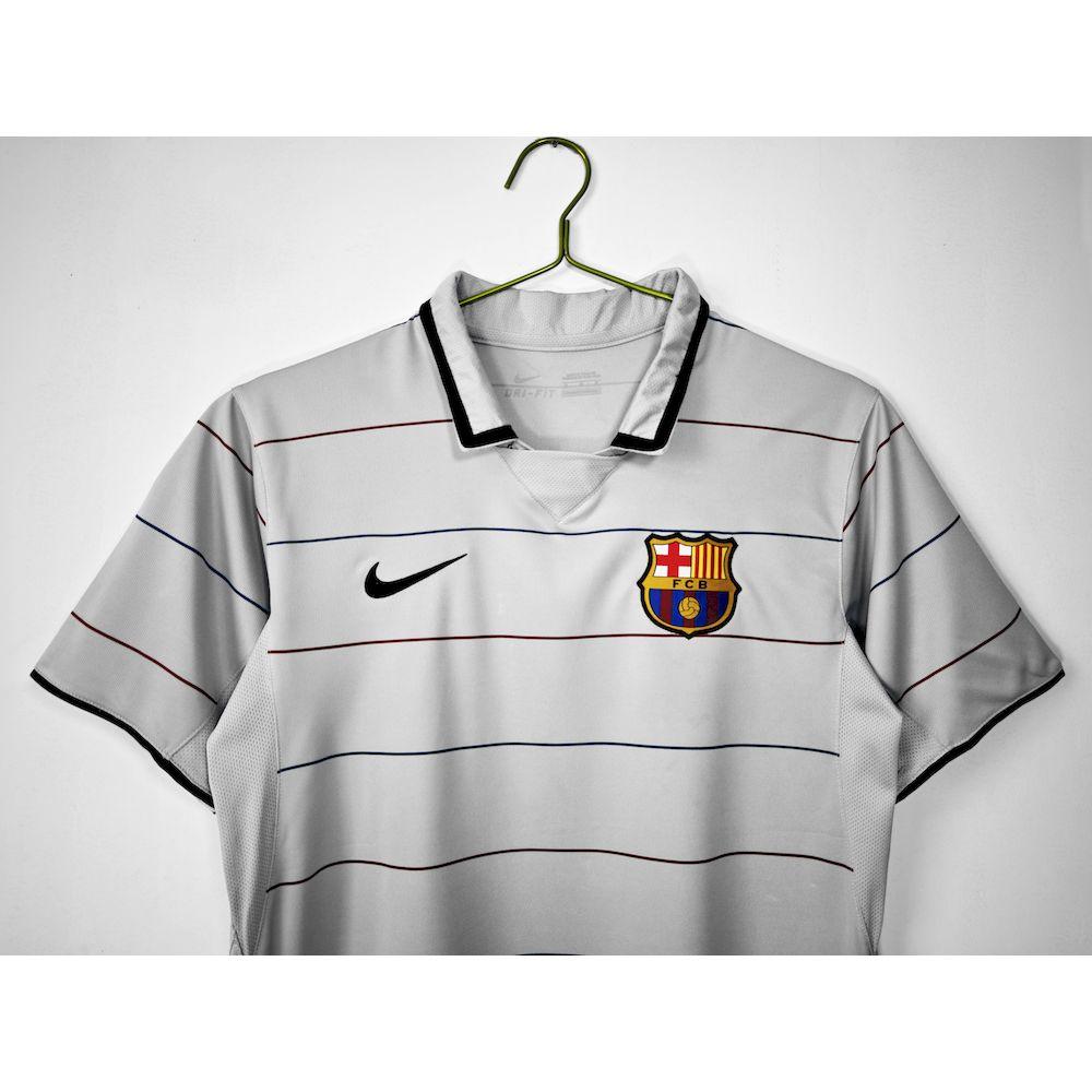 2003/04 قميص برشلونة ريترو ذهاباً وإياباً